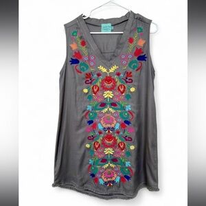 Judith March Sleeveless Embroidered Floral Tunic Dress Medium Frayed Hem Casual